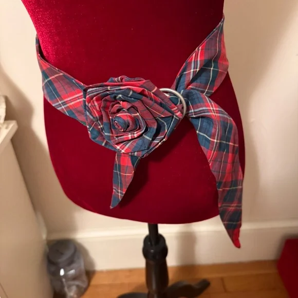 LL Bean Wms Flower Belt Size Med NWT - Picture 5 of 7